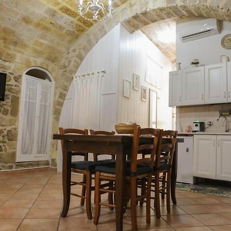 Terra E Marte Casa Vacanza Bari Extérieur photo