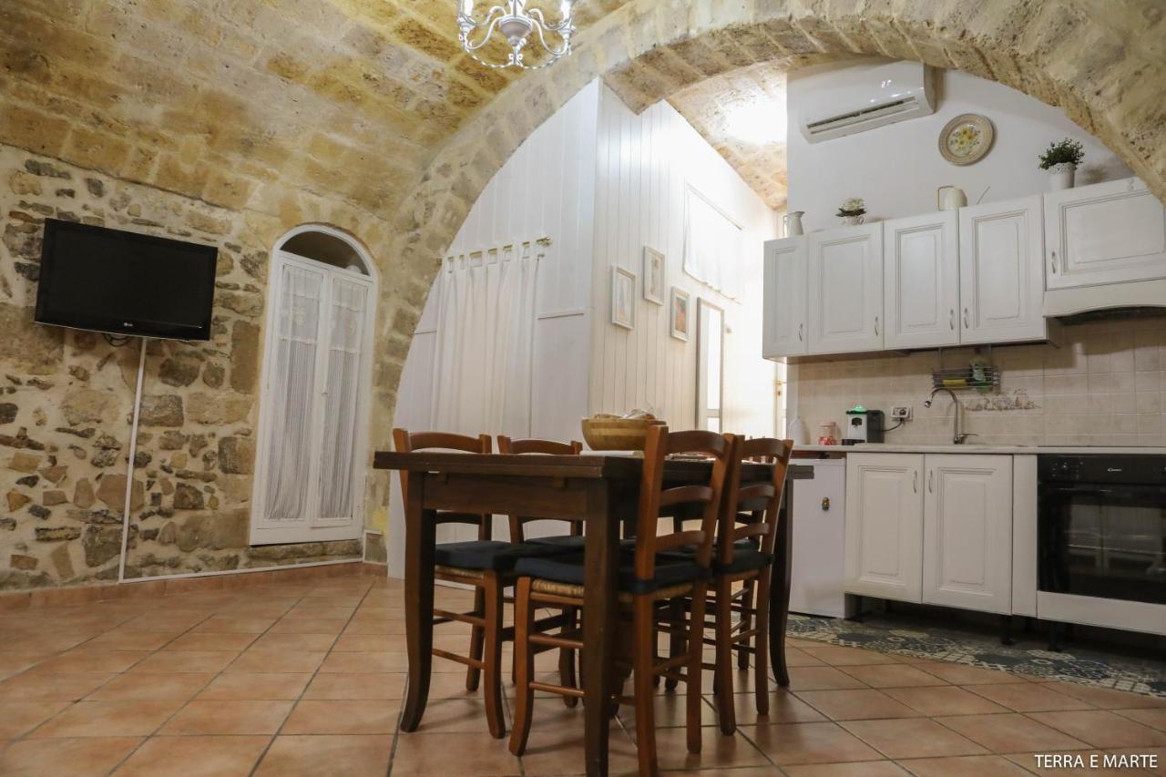 Terra E Marte Casa Vacanza Bari Extérieur photo